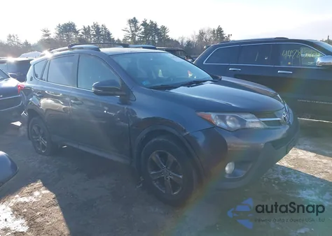 2015 Toyota Rav4 Xle z USA, uszkodzony, nr VIN JTMRFREV9FD149054